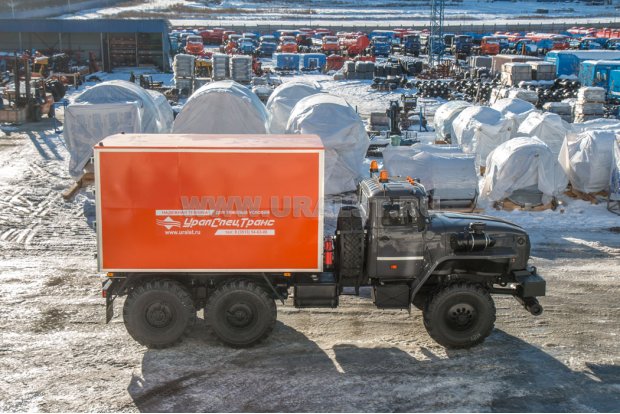 Автомобиль для взрывчатых веществ УСТ 5453 Урал 4320-1151-73