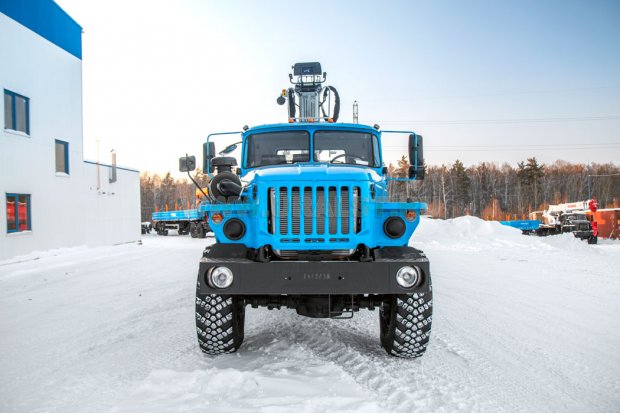 Седельный тягач с КМУ ИФ-300С УСТ 5453 Урал 4320-1951-60