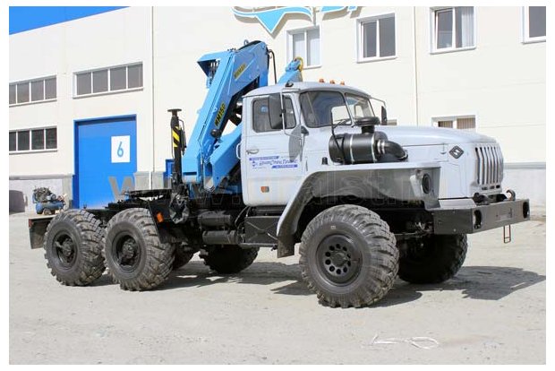Седельный тягач с КМУ ИМ-150 УСТ 5453 Урал 5557-60Е5