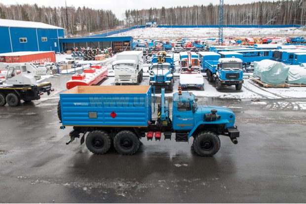 Автомобиль бортовой Урал 4320-73М с КМУ ИМ-25
