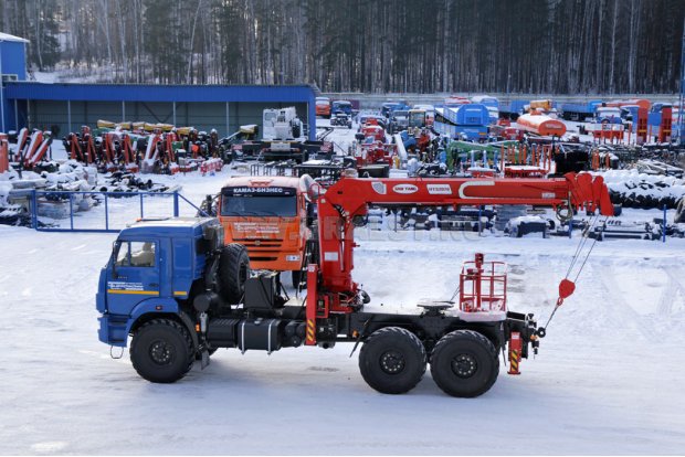 Автомобиль-тягач Камаз с КМУ SamYang HTS 2076