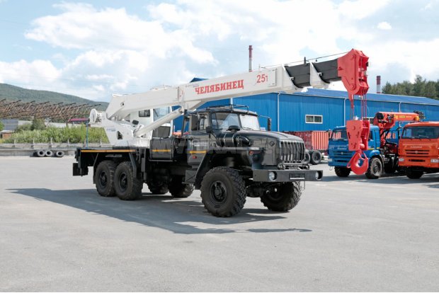Автокран КС 45721 25 тн "Челябинец" Урал 4320