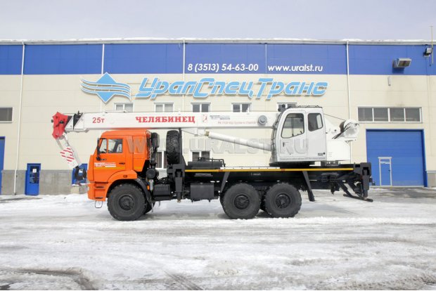 Автокран КС 55732 "Челябинец" КАМАЗ 43118 спальное место