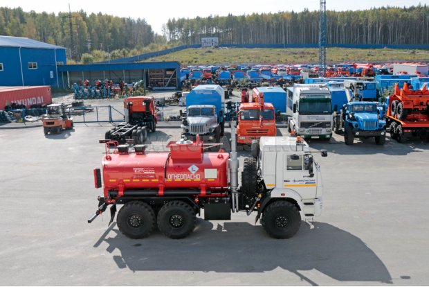 Автотопливозаправщик АТЗ-8 УСТ 5453 Камаз 5350-66(D5) доработка под ДОПОГ