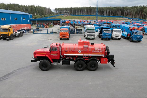 Урал АТЗ-11Б УСТ-5453