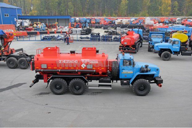 Автотопливозаправщик АТЗ-12-2 УСТ 5453 Урал 4320-1951-72 доработка под ДОПОГ