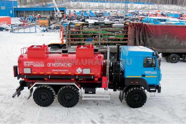 Автотопливозаправщик АТЗ-11-2 УСТ 5453 Урал 5557-4551-80 сп. м. доработка под ДОПОГ