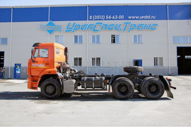 Седельный тягач Камаз 6520-К4