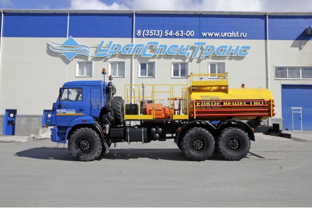 Установка для кислотной обработки скважин СИН-32 на шасси Камаз 43118-46