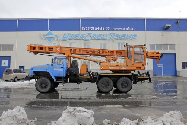 Бурильно-крановая машина БКМ-811М на шасси Урал 4320-60