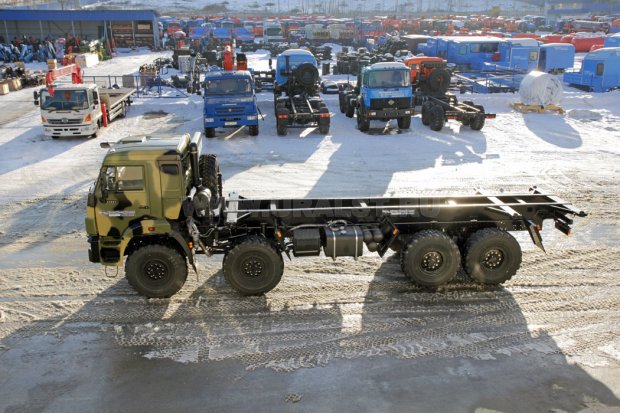 Контейнеровоз Камаз 63501