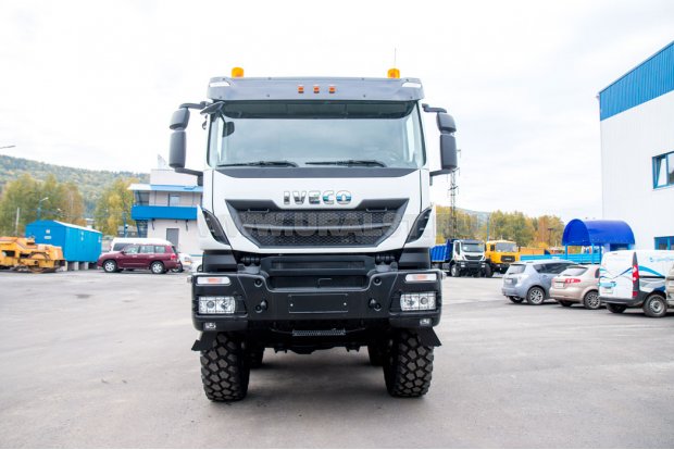 Седельный тягач IVECO-АМТ 733910