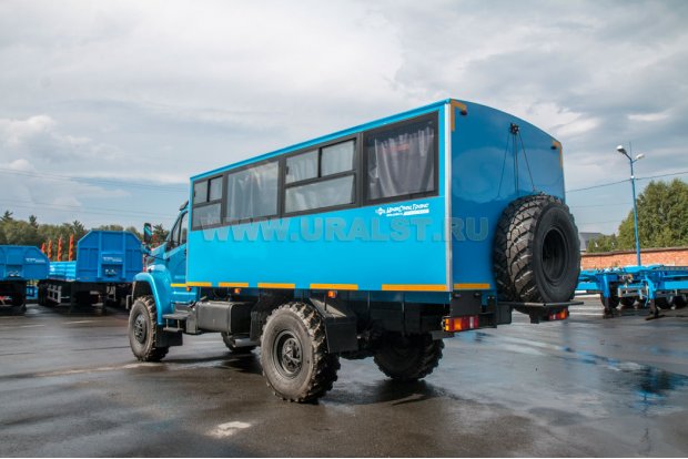 Автобус вахтовый Урал NEXT 32552-5013-71Е5