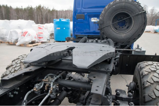 Седельный тягач УСТ 5453 Урал NEXT 4320-6981-72, сдвоен. кабина