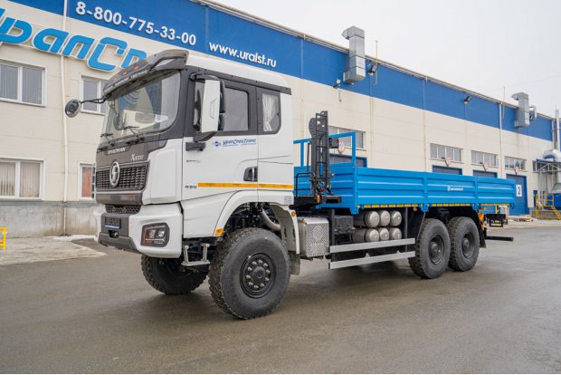 Бортовой автомобиль УСТ 5453 SHACMAN SX32586V385 6х6, база 4575мм, односкат