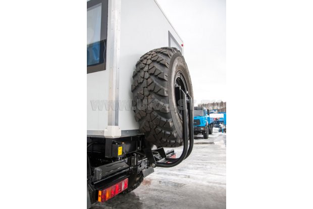 Автобус вахтовый 22+2 базовый УСТ 5453 Камаз 5350-66(D5) сэндвич