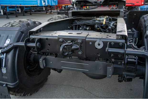 Заднее сцепное устройство