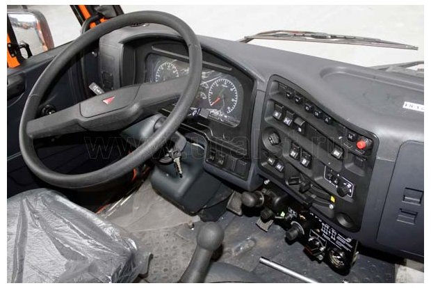 Приборная панель Камаз 43118-3078-46
