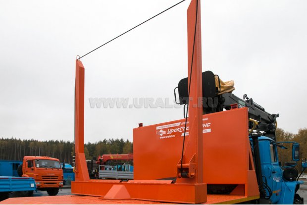 Автомобиль-трансформер с ОМТЛ-97 УСТ 5453 Урал 55571-72Е5