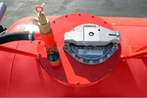 Люк CIVACON