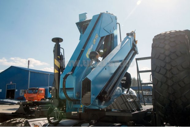 Седельный тягач с КМУ ИМ 150N-04 УСТ 5453 Камаз 53504 (44108)