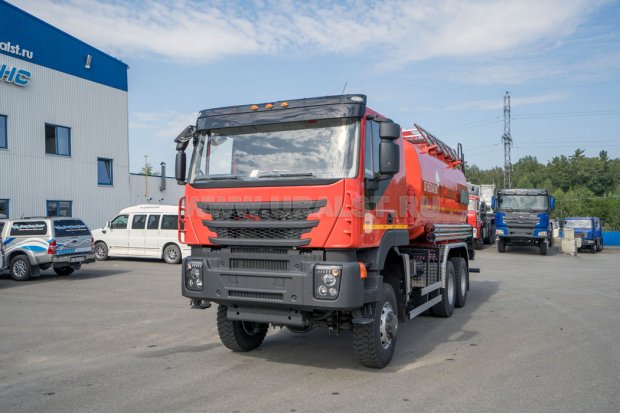 Автотопливозаправщик АТЗ 20-3 УСТ 5453 АМТ NV 6x6 КБ 3845 мм