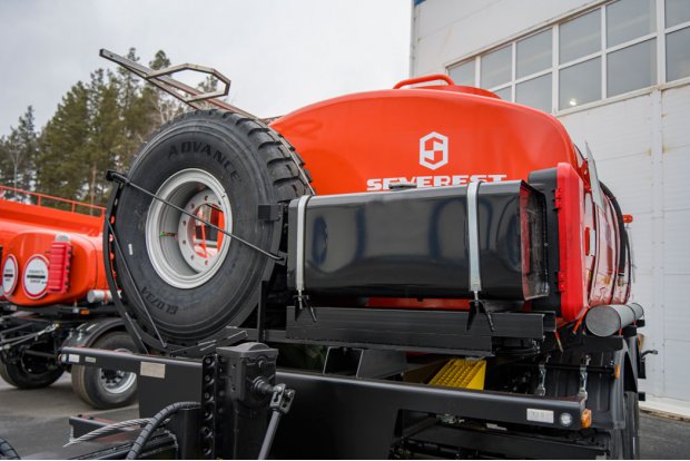 Дополнительный топливный бак