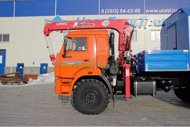 Маслостанция УСТ 5453 с КМУ Unic-504 Камаз 43118