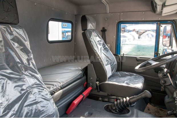 Автобус вахтовый 32 УСТ 5453 Камаз 43118-50 сэндвич
