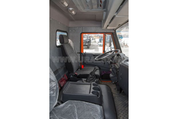 Самосвал Камаз 6520-6012-43 под монтаж дорожного оборудования