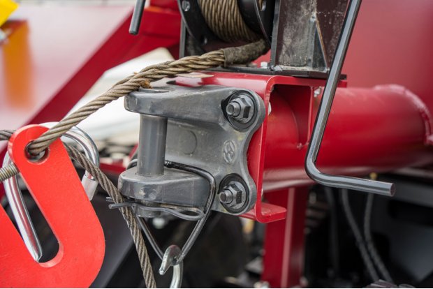 Буксировочная петля