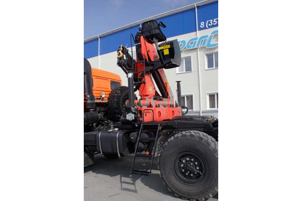 Седельный тягач с КМУ PK-15500А УСТ 5453 Камаз 43118-RR (CUMMINS)