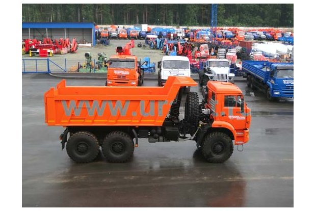 Самосвал Камаз 65222-010