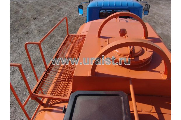 АЦ-10 Урал 4320Е5 с насосом