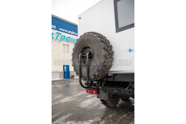 Автобус вахтовый 22+2 базовый УСТ 5453 Камаз 5350-66(D5) сэндвич