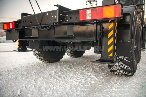 Седельный тягач с КМУ HIAB 190TM (тросовый) УСТ 5453 Урал 44202-82Е5
