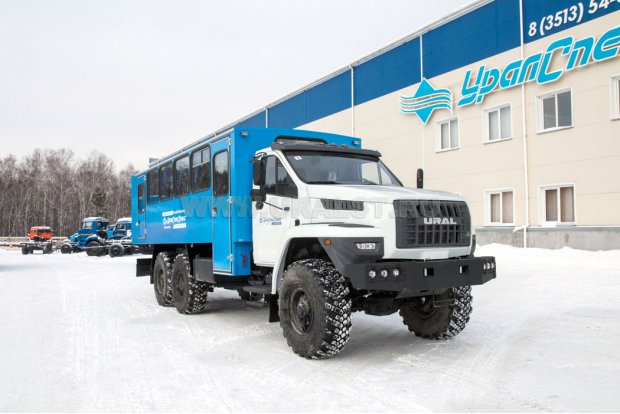 Автобус вахтовый 20+2 УСТ 54535 Урал NEXT 4320-6951-74 багажный отсек