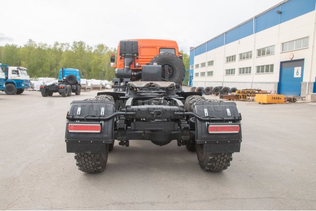 Седельный тягач УСТ 5453 Камаз 43118 сп.м. (53504, 44108)