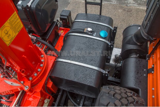 Топливный бак 350 л