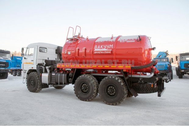 Вакуумная машина МВ-10 КО УСТ 5453 Камаз 43118-50, наружн. шпангоуты. 5 мм, подогрев