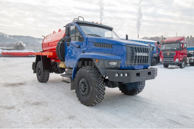 Автоцистерна вакуумная МВ-4,5Т Урал 43206-72 NEXT