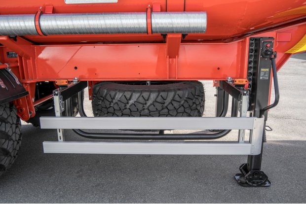 Полуприцеп нефтевоз ППЦН 20Т-21 ПТ УСТ 9465 рамная, термос ССУ 1550