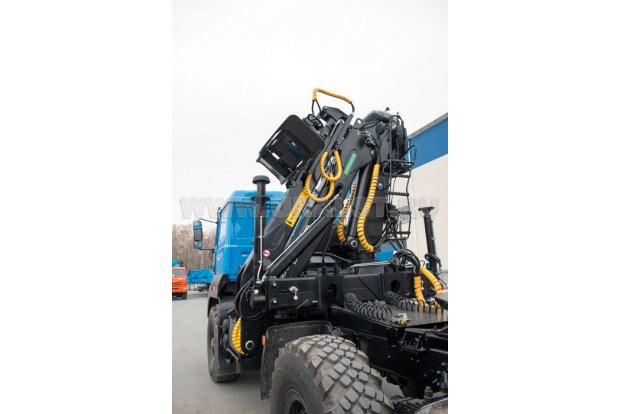 Седельный тягач с КМУ ОМТЛ-120-02 УСТ 5453 Урал 44202-82Е5