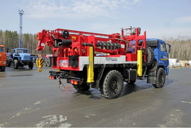 БКМ с Kanglim KDC 5600 УСТ 5453 Камаз 43502
