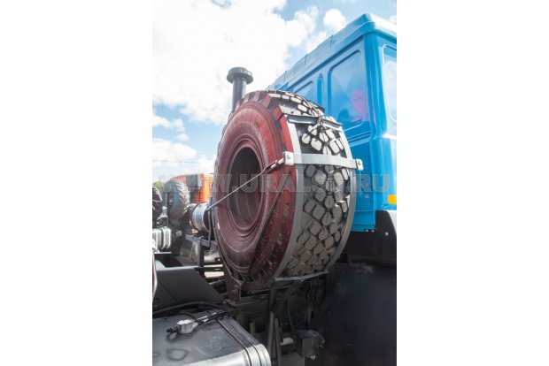 Седельный тягач с КМУ ИМ 150N УСТ 5453 Урал 44202-82Е5