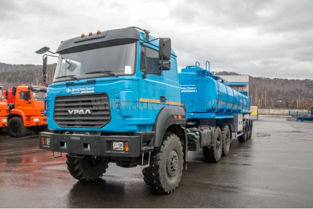 Полуприцеп для технической воды ППЦТВ 30П-31Н УСТ 9465 рамная, насос ССУ 1350