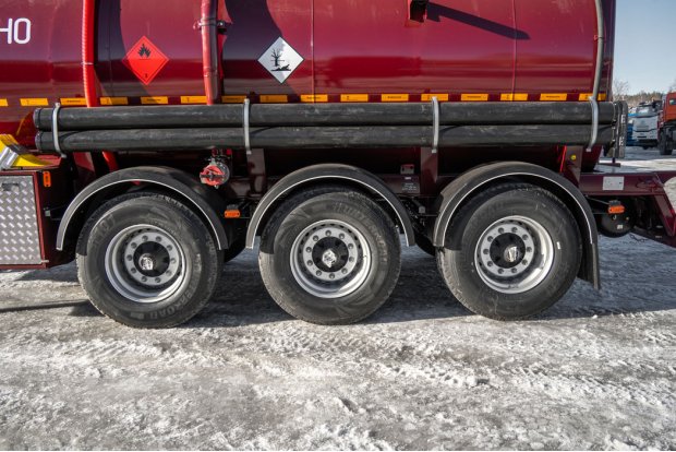 Оси полуприцепа