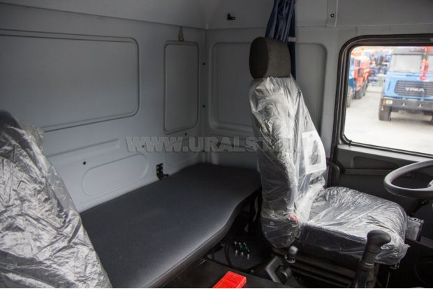 Автотопливозаправщик АТЗ-9Б УСТ 5453 Урал 4320-4551-81 сп.м. доработка под ДОПОГ