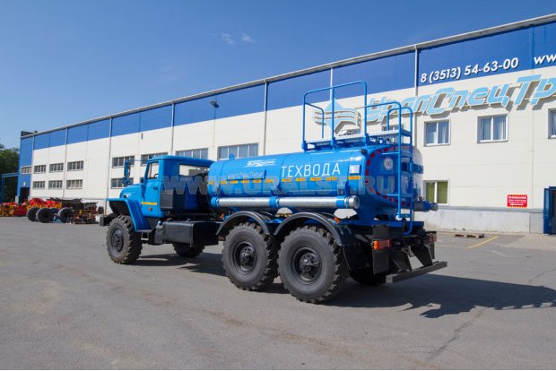 Автоцистерна для технической воды АЦВ-8 УСТ 5453 Урал 4320-1951-60