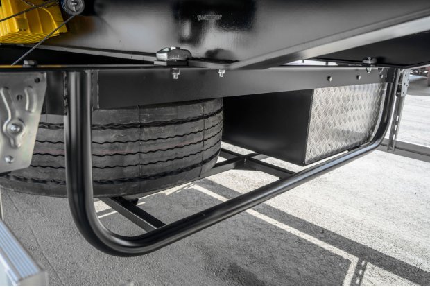 Корзина запасного колеса